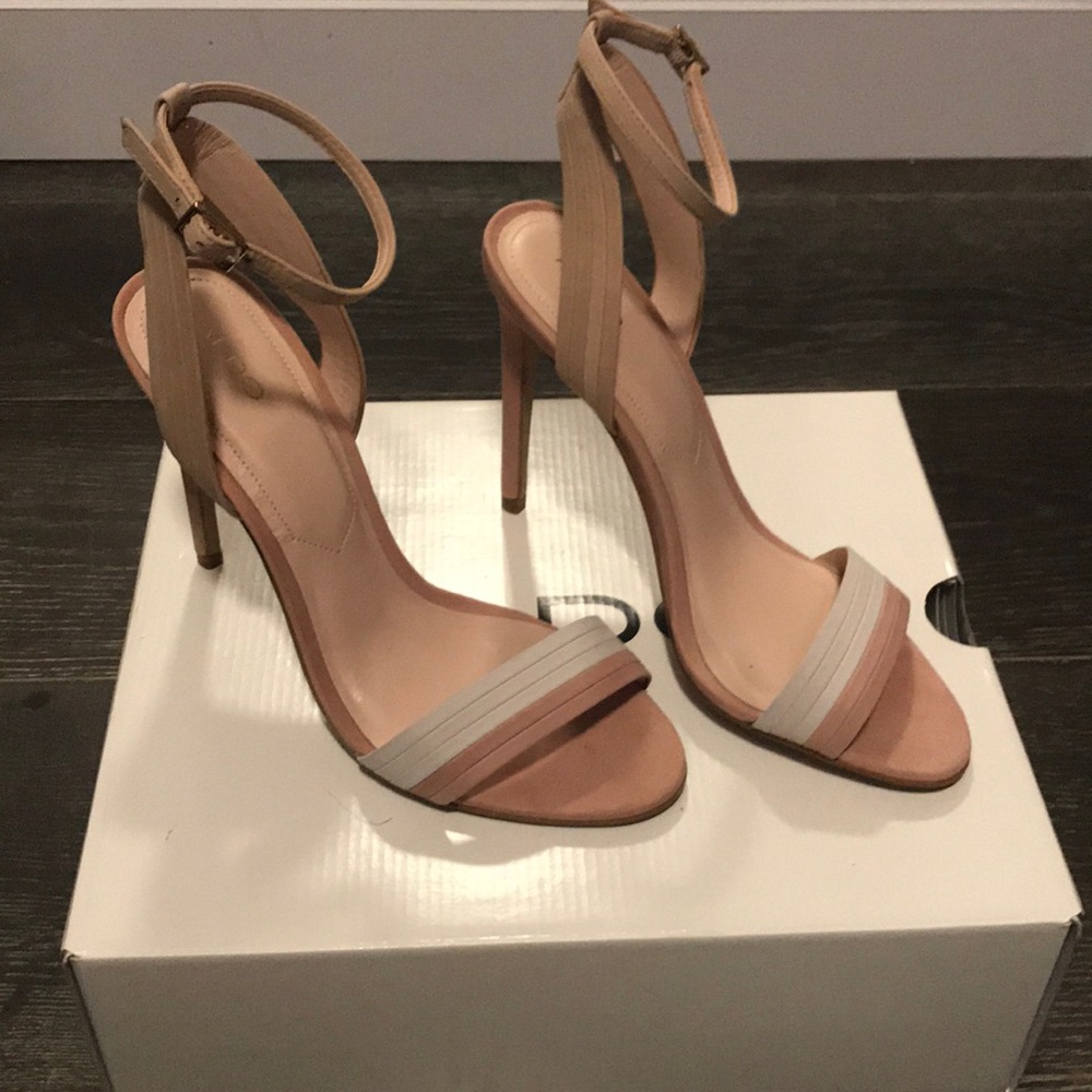 Aldo strappy heels. Size 7